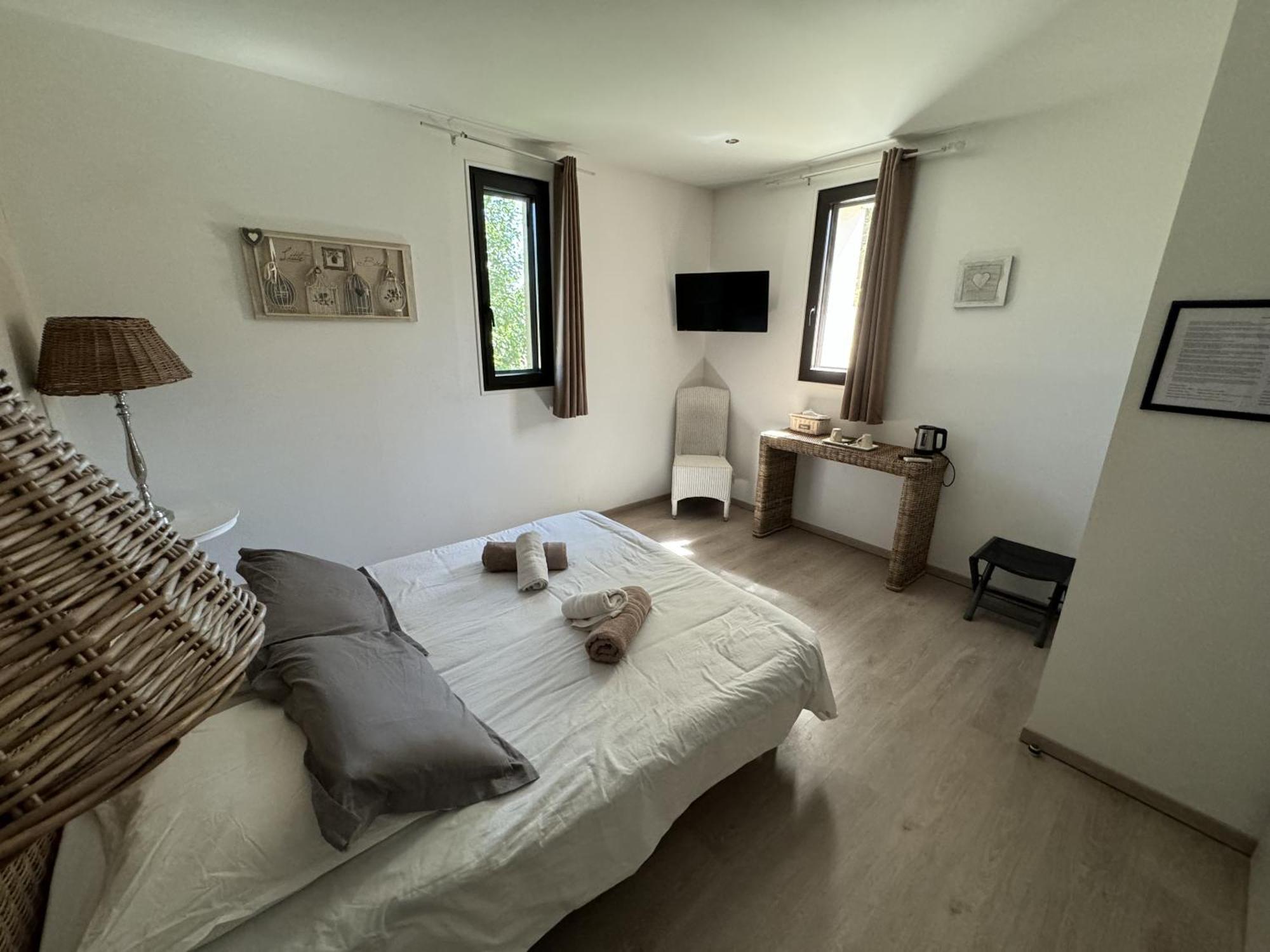 B&B Maison D'Hote Et Gite Mas D'Eymard Arlés Habitación foto
